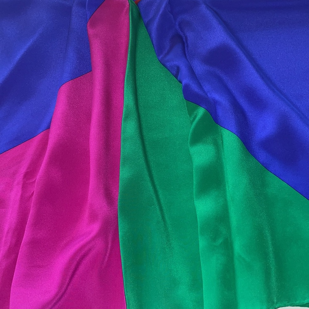 Authentic YSL Large Scarf - Picture 6 of 6